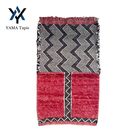 Tapis "Flamme et Vagues" 112x60 cm - Rouge & motifs en vagues noirs et blancs