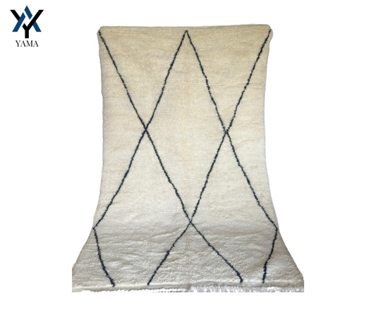 Beige Moroccan Rug – Handwoven Wool Carpet with Diamond Outline Motif