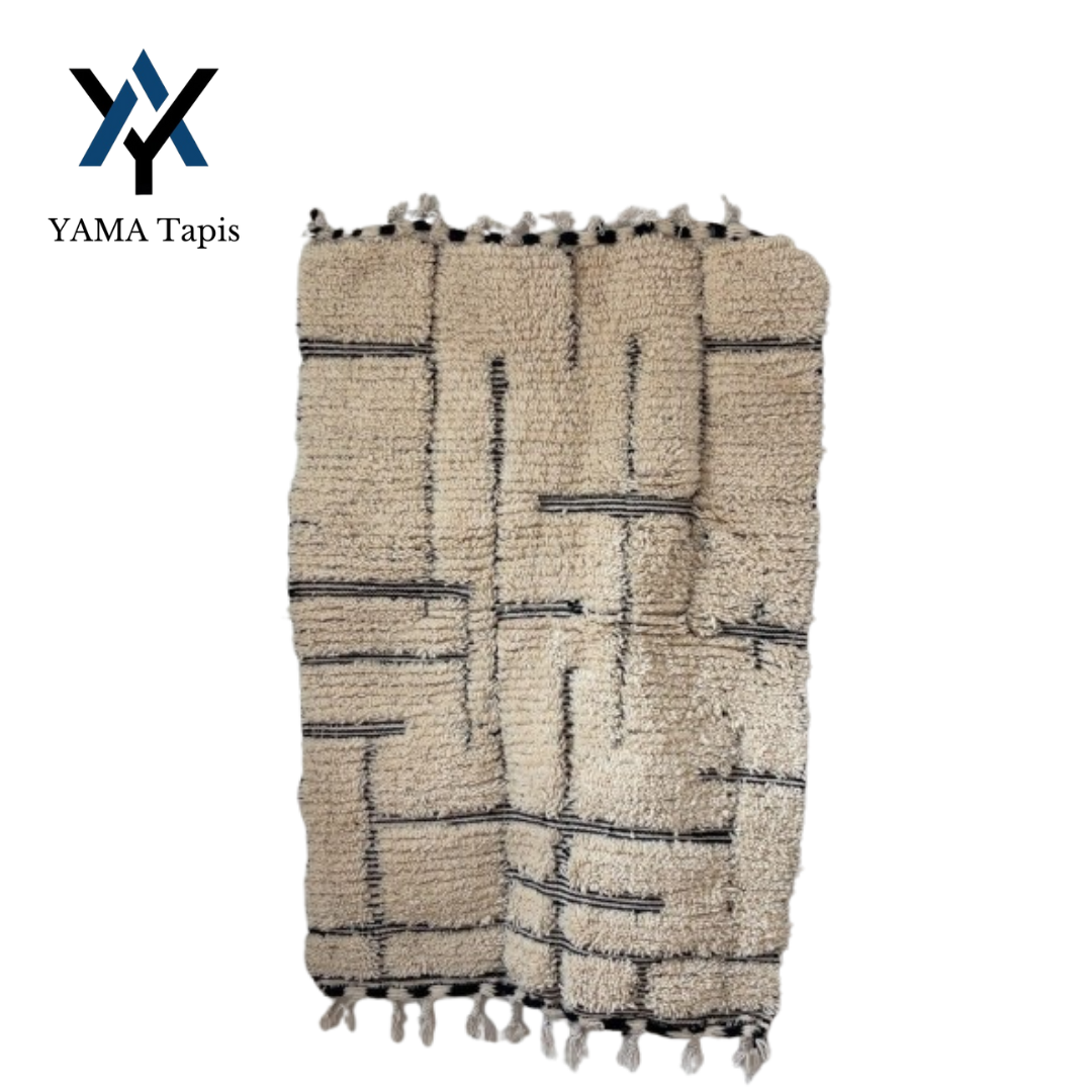 Beige Moroccan Wool Rug 5x3.3 ft – Handmade Carpet with Black Geometric Design