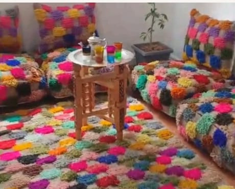Moroccan Living Room Set – Berber Rug, 4 Poufs & 4 Cushions in Natural Wool