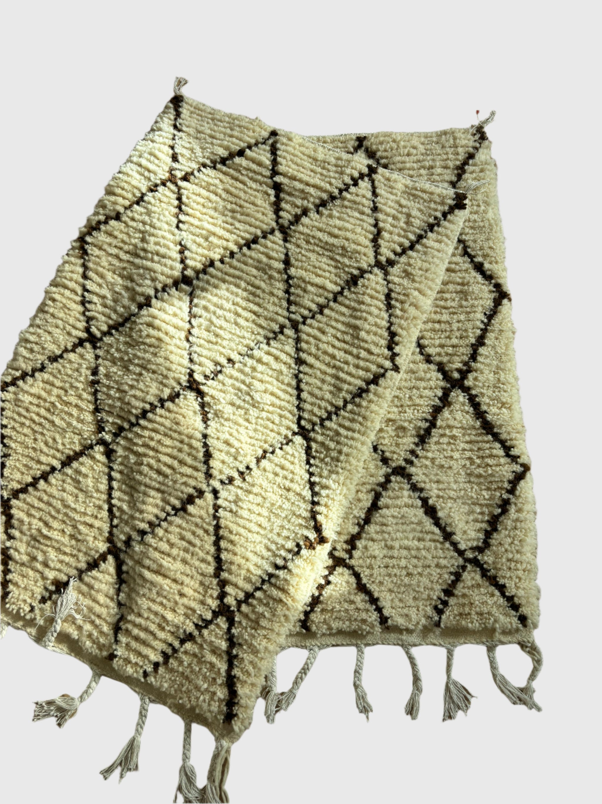Beige Moroccan Wool Rug 3.3x5 ft – Handmade Berber Carpet for Bedroom Decor