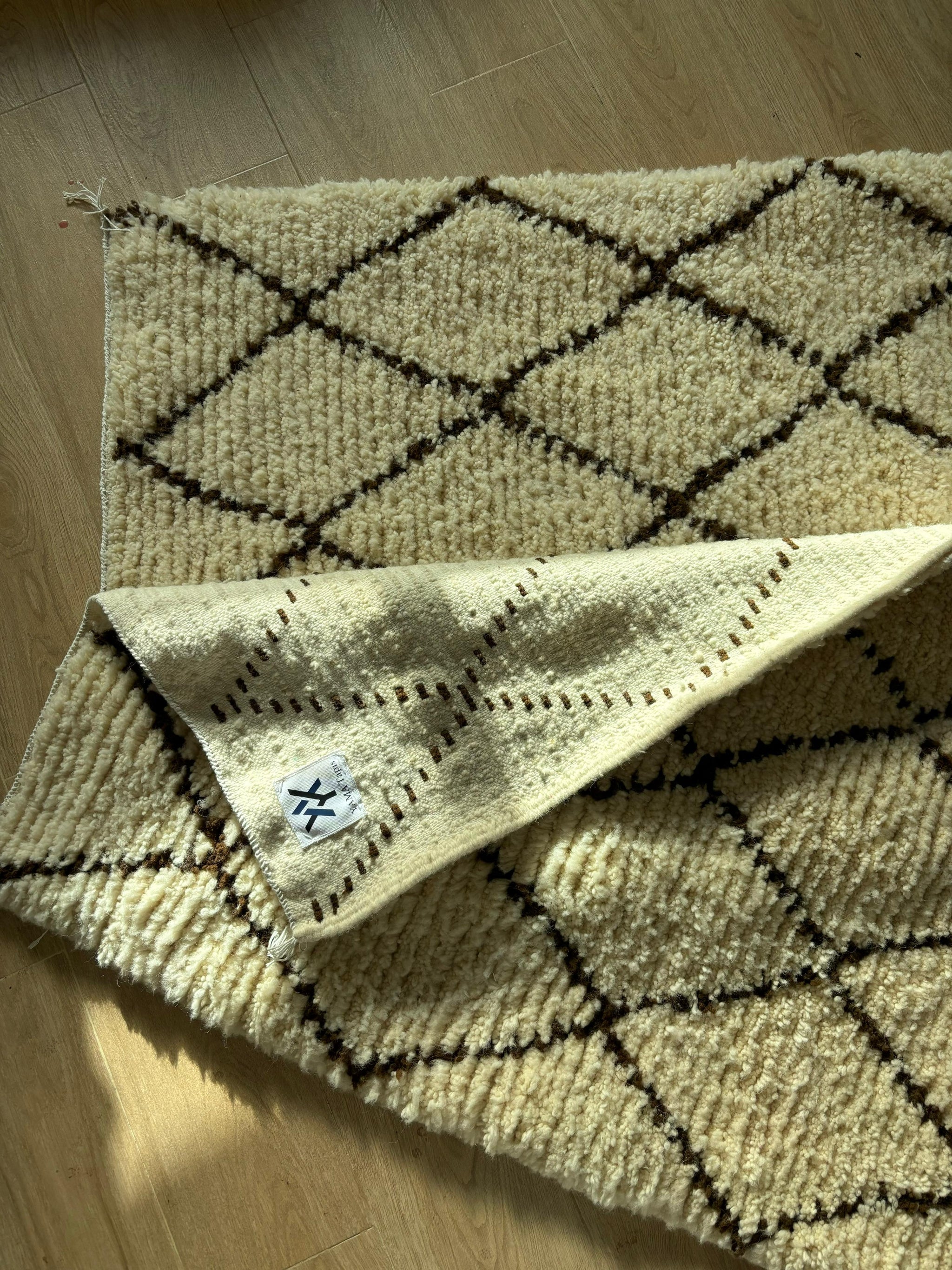Beige Moroccan Wool Rug 3.3x5 ft – Handmade Berber Carpet for Bedroom Decor