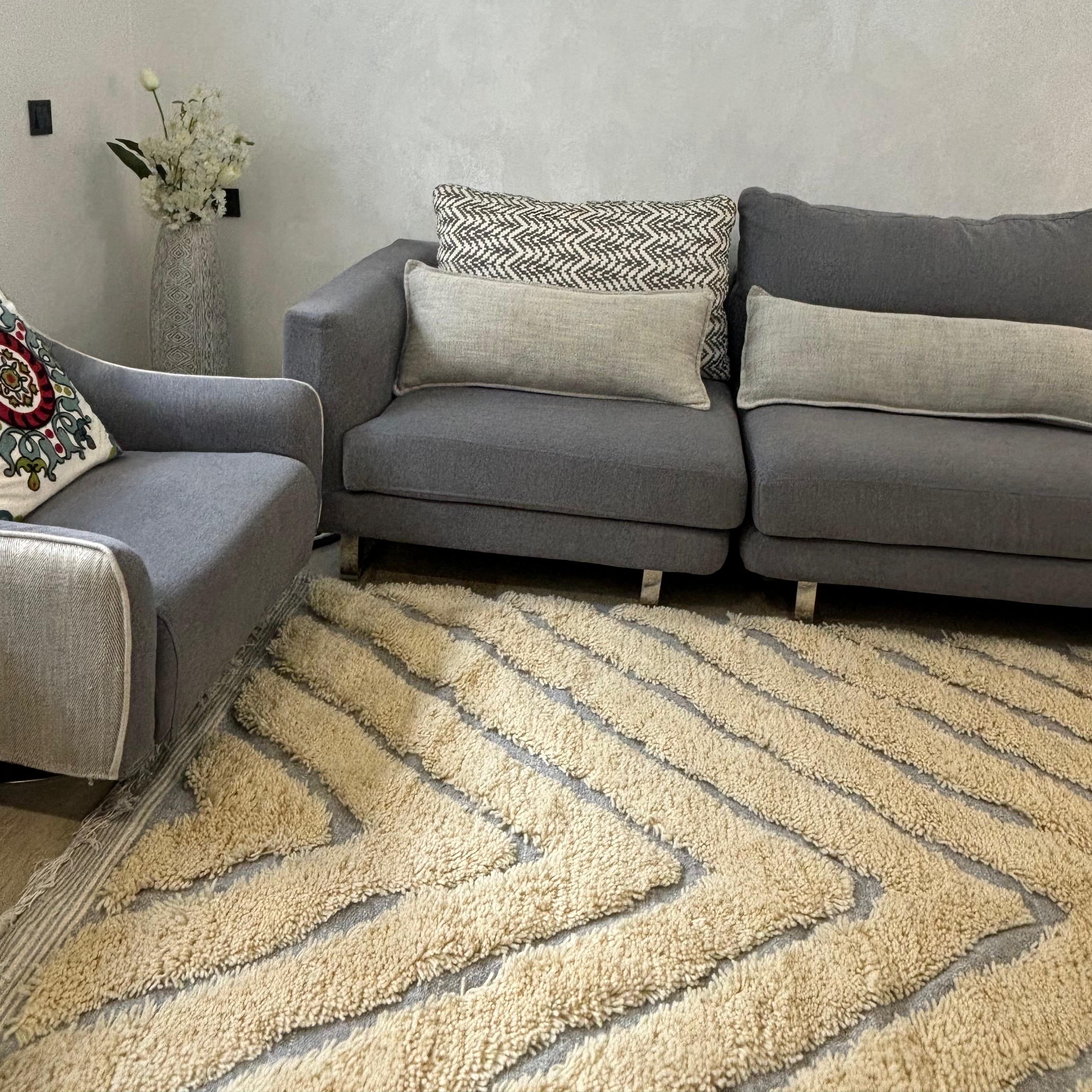 Gray and Beige Moroccan Rug 6.5x5 ft – Handwoven Wool Carpet with Arrow Motif
