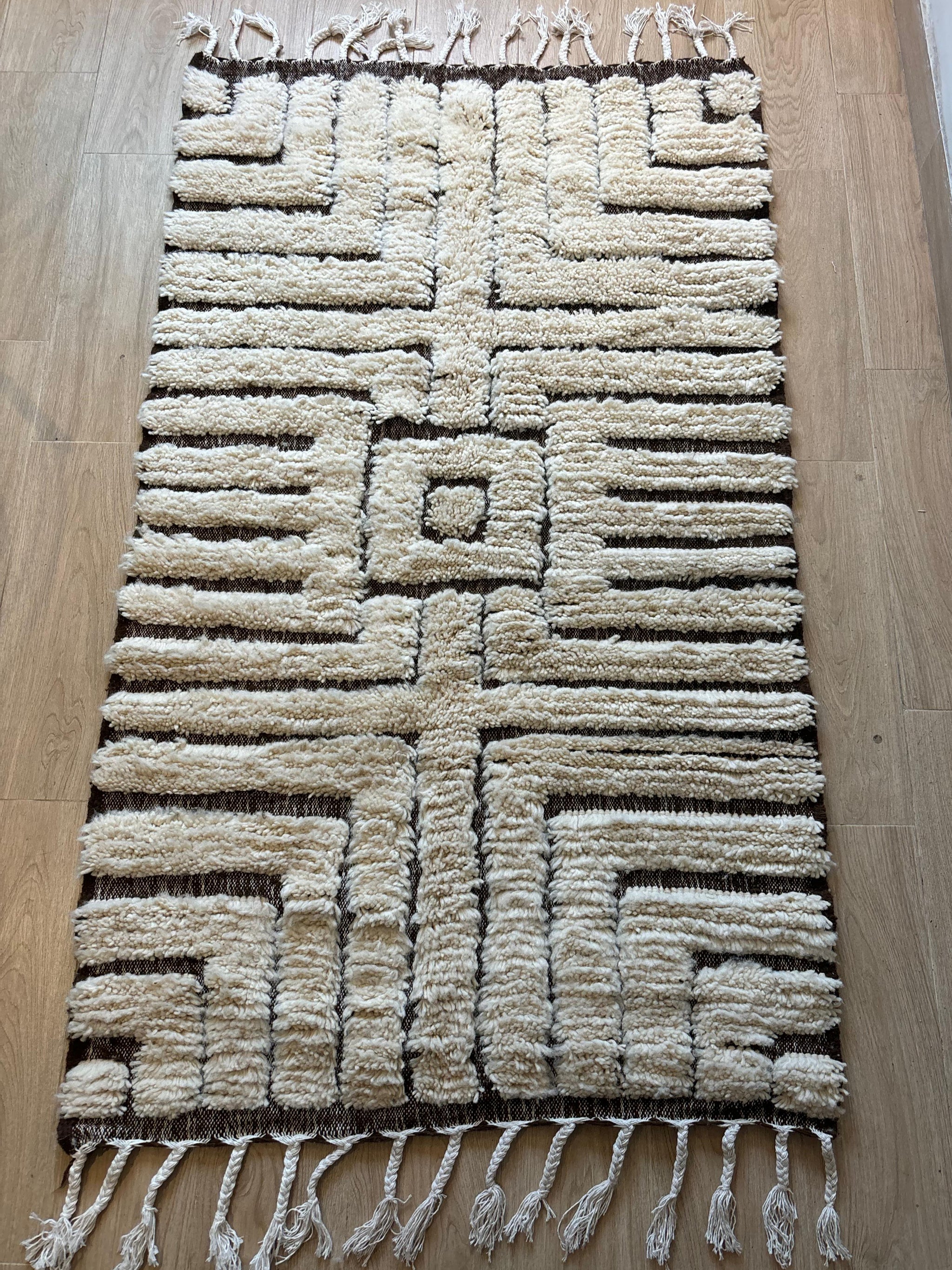 Beige Brown Moroccan Wool Rug 6.5x3.3 ft – Handmade Berber Carpet for Interiors