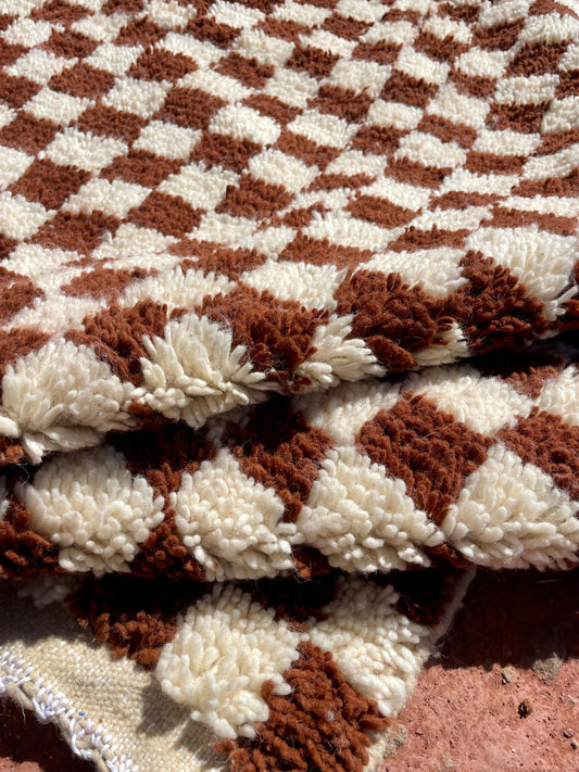Checkered Moroccan Wool Rug 8.2x5 ft – Beige and Brown Handmade Area Carpet