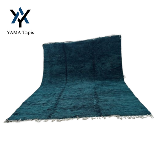 Tapis marocain en laine – Tapis MRIRT bleu sarcelle foncé fait main pour grands intérieurs contemporains et élégants (15,7 x 11,8 pi)